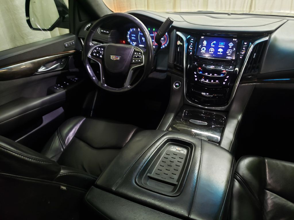 2017 Cadillac Escalade Image 27