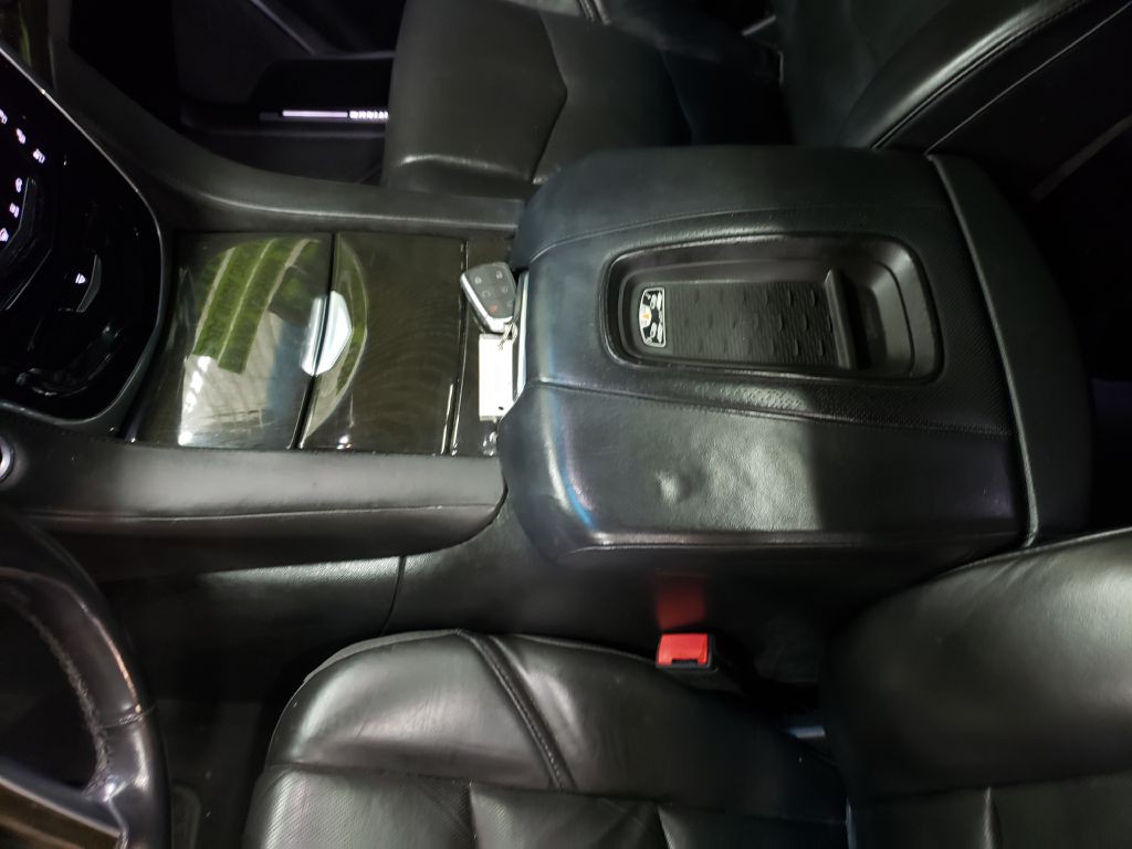2017 Cadillac Escalade Image 60
