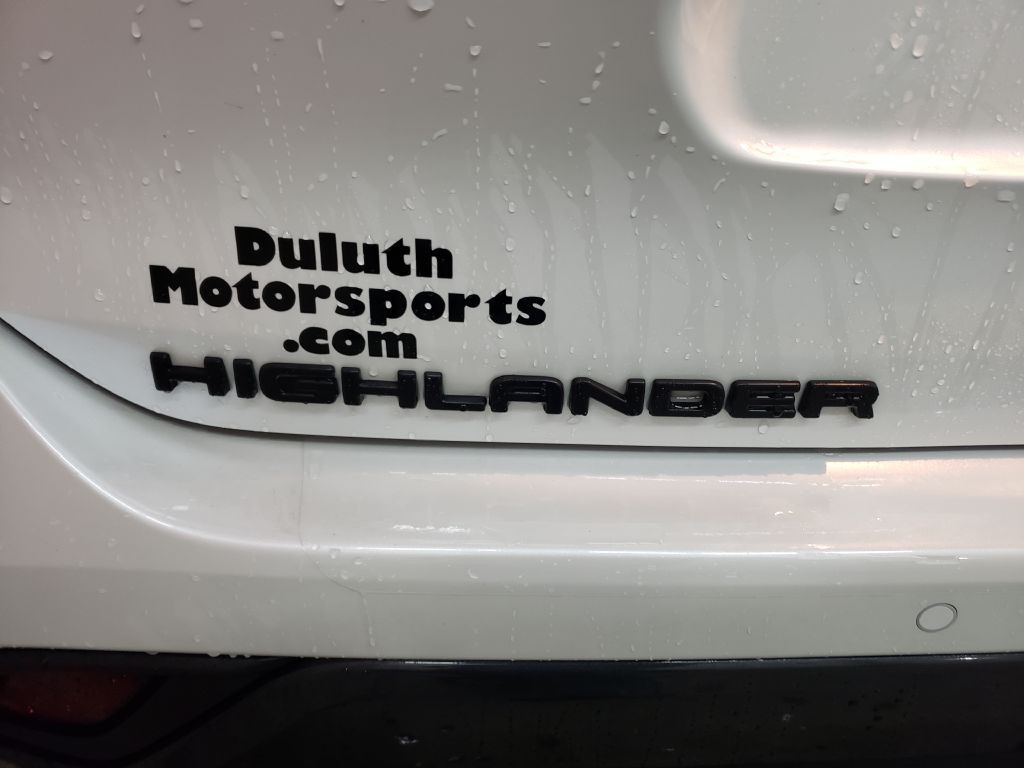 2023 Toyota Highlander Image 1