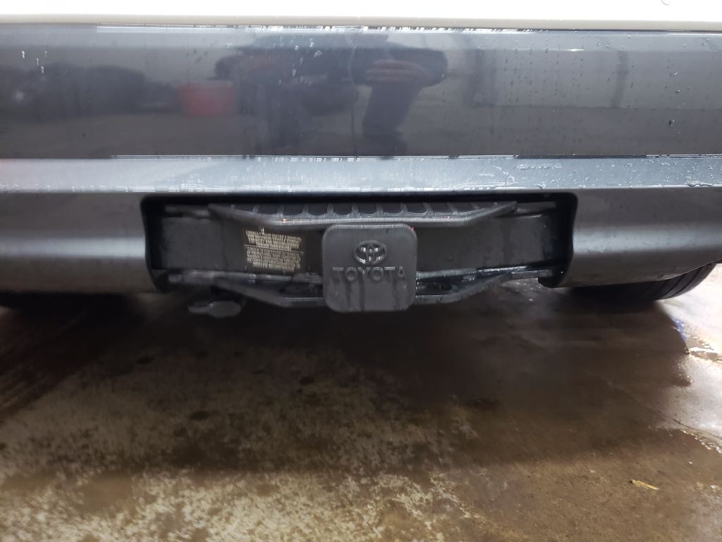 2023 Toyota Highlander Image 2