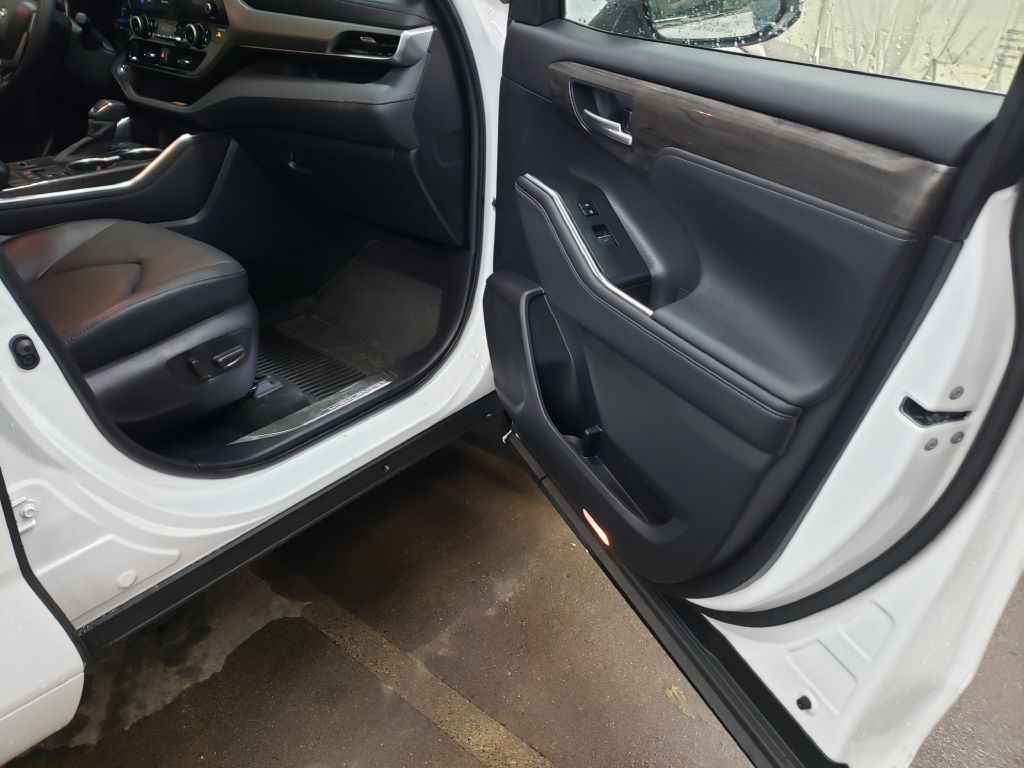 2023 Toyota Highlander Image 23