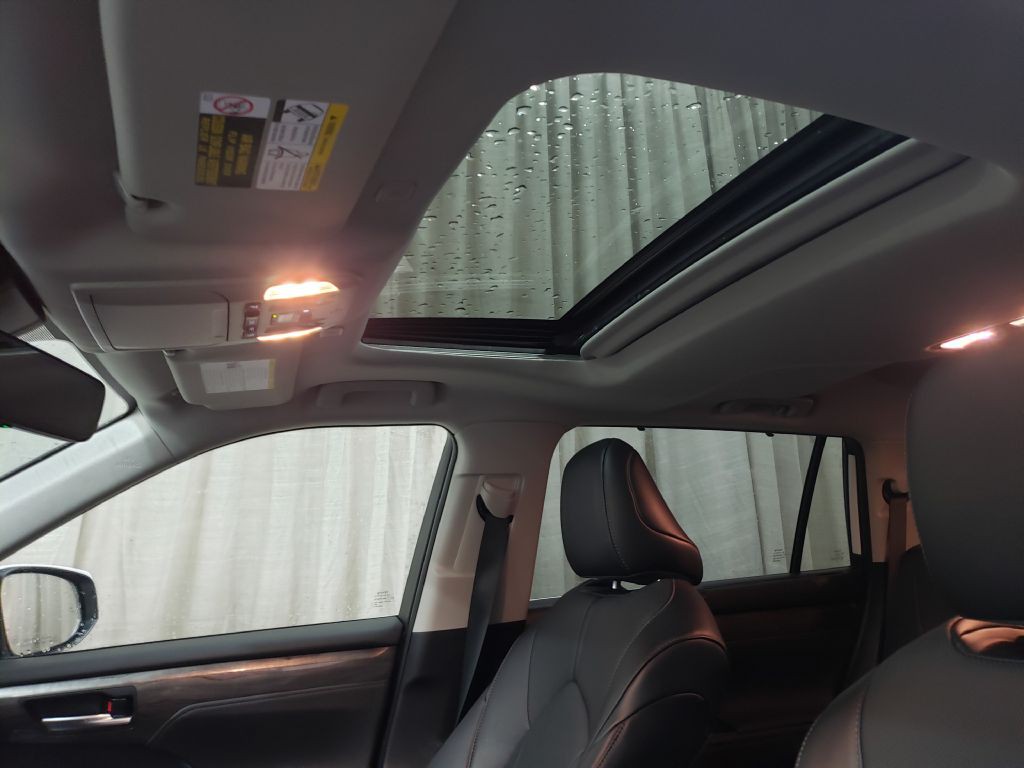 2023 Toyota Highlander Image 44