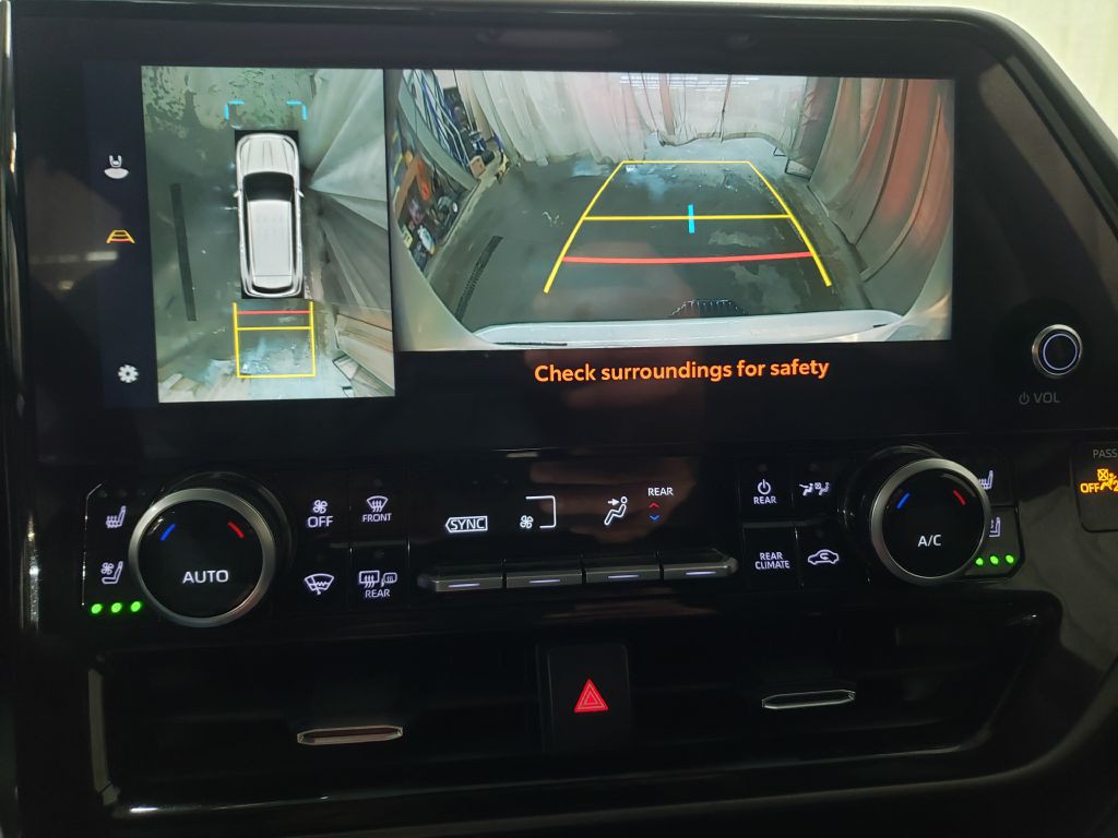 2023 Toyota Highlander Image 50
