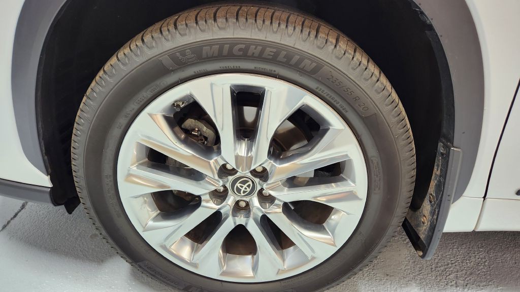 2023 Toyota Highlander Image 101