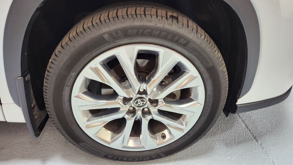 2023 Toyota Highlander Image 109