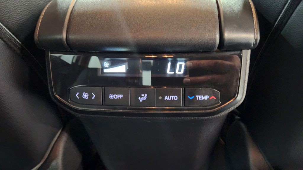 2023 Toyota Highlander Image 120