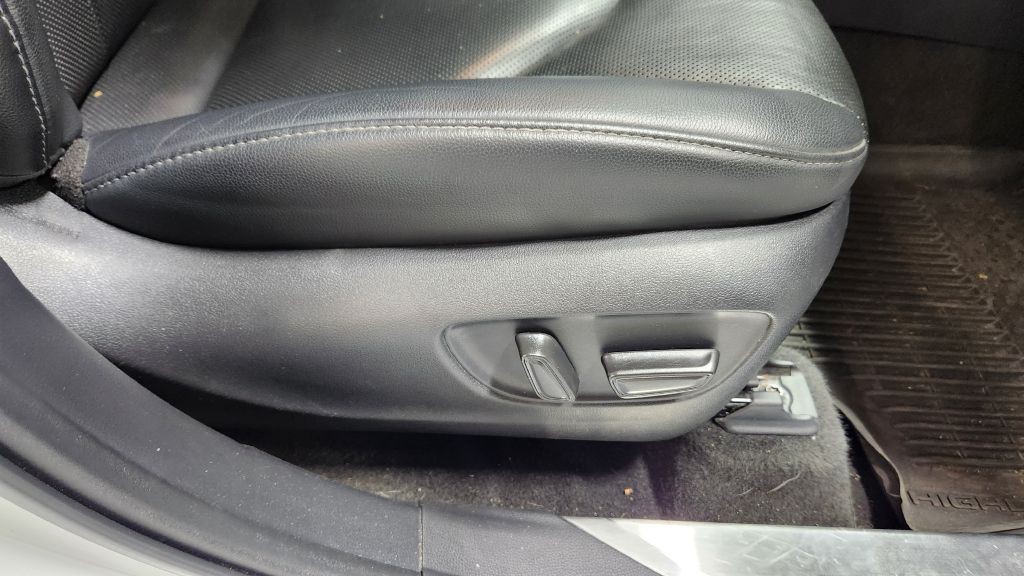 2023 Toyota Highlander Image 125