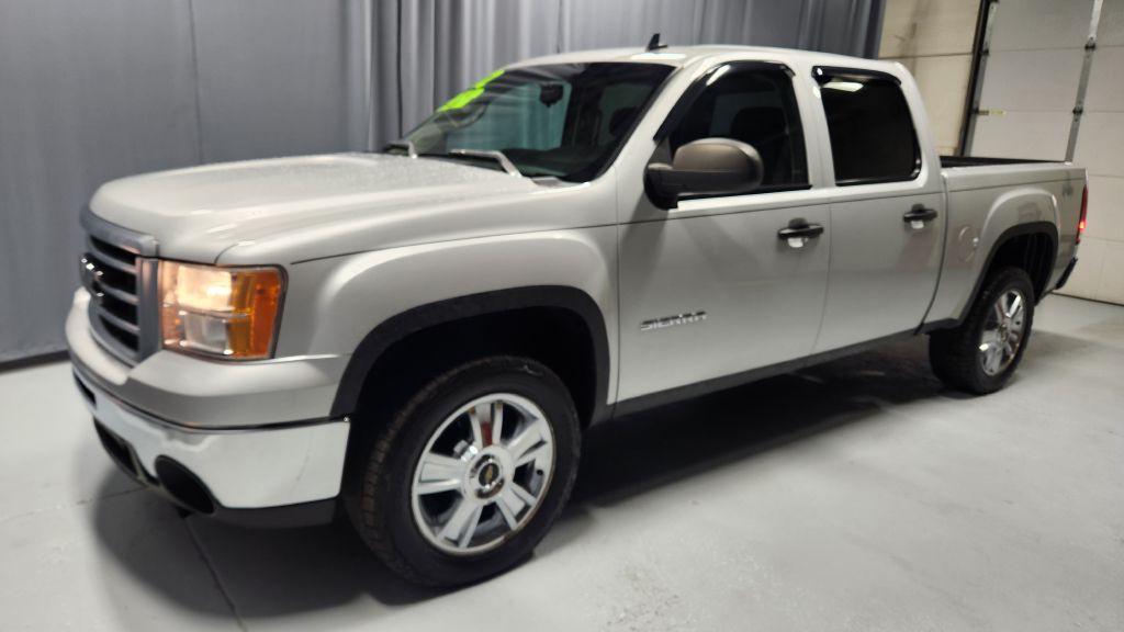 2012 GMC Sierra Image 2
