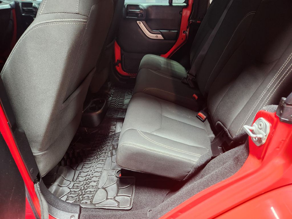 2016 Jeep Wrangler Unlimited Image 9