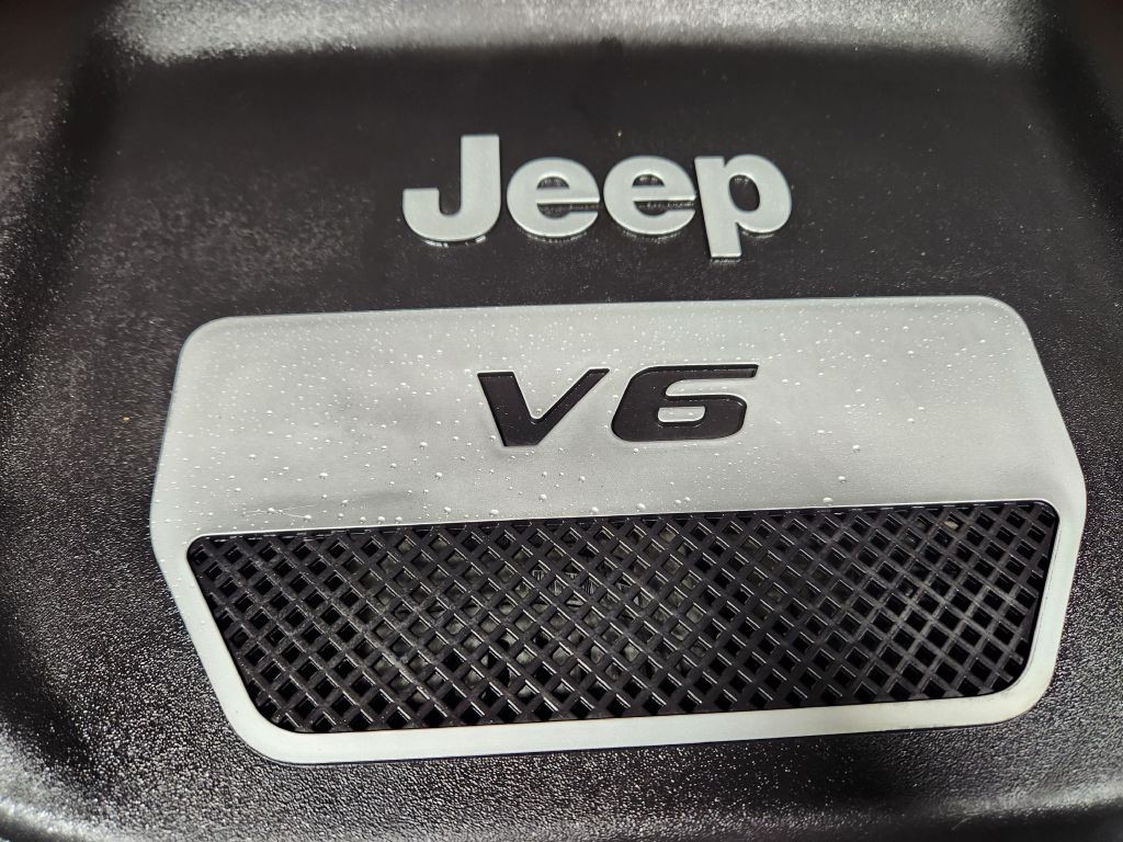2016 Jeep Wrangler Unlimited Image 27
