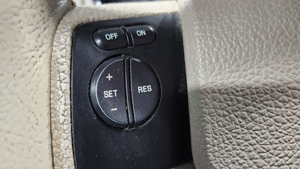 2007 Ford Explorer Image 46