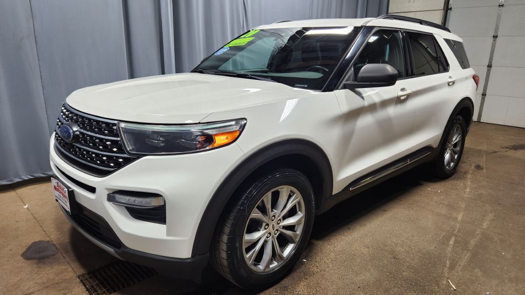 2020 Ford Explorer Image 2
