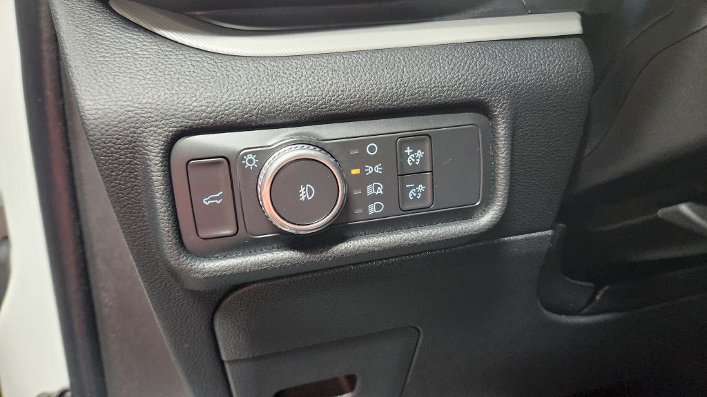 2020 Ford Explorer Image 25