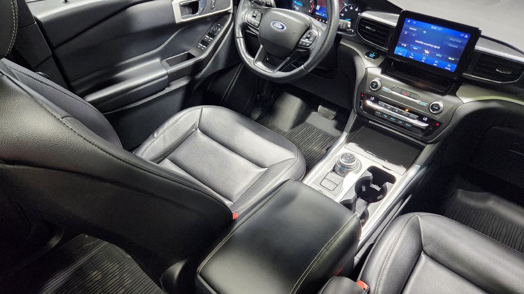 2020 Ford Explorer Image 38
