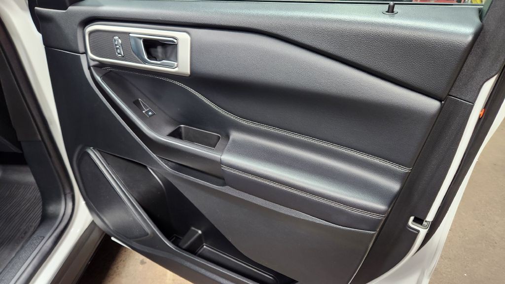 2020 Ford Explorer Image 41