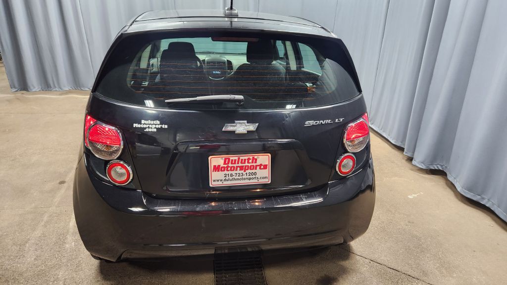 2016 Chevrolet Sonic Image 4