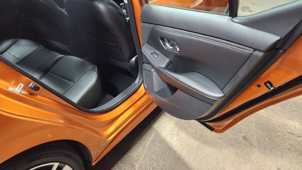 2020 Nissan Sentra Image 35