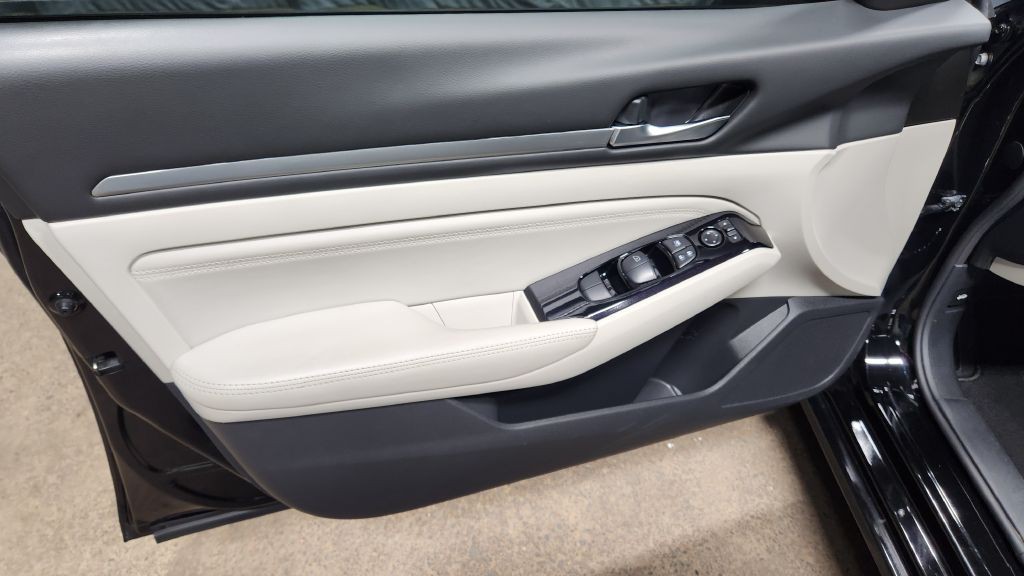 2023 Nissan Altima Image 16