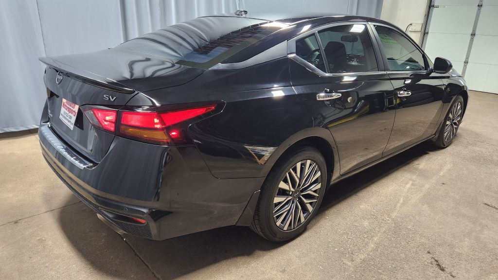 2023 Nissan Altima Image 29