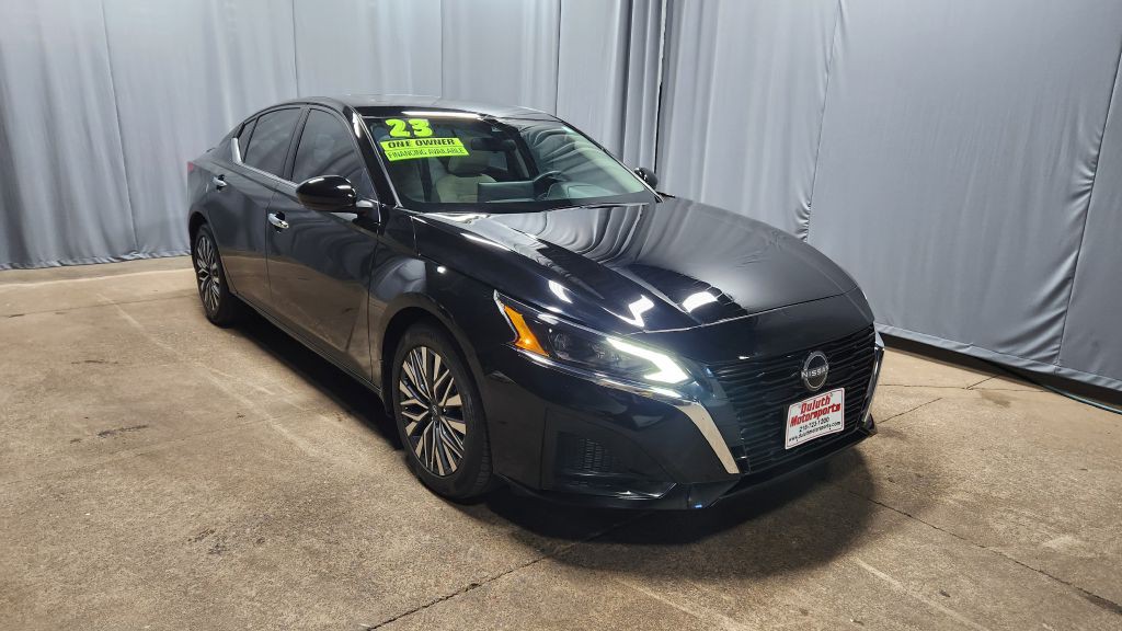 2023 Nissan Altima Image 30