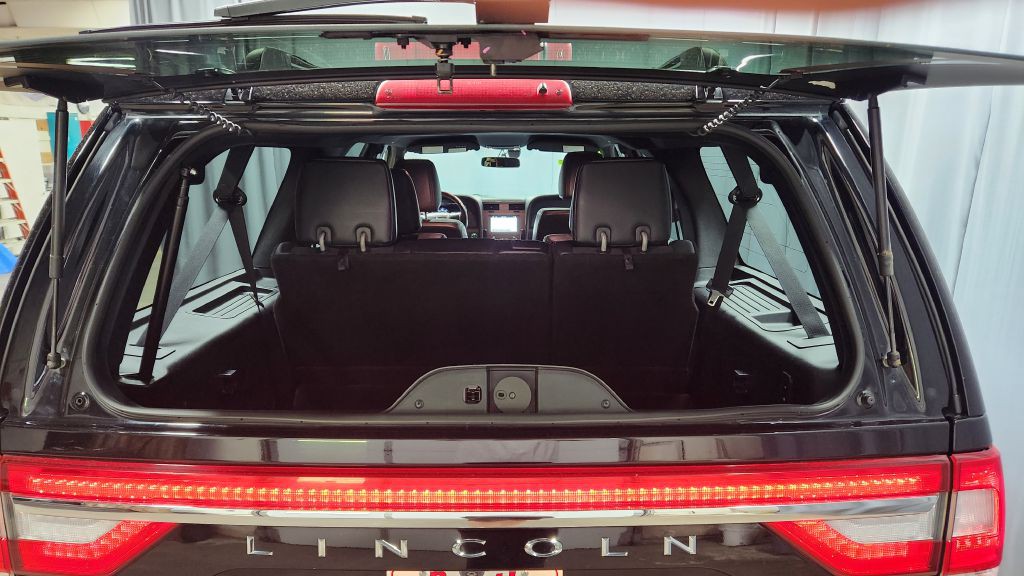 2017 Lincoln Navigator Image 6