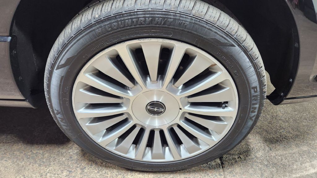 2017 Lincoln Navigator Image 50