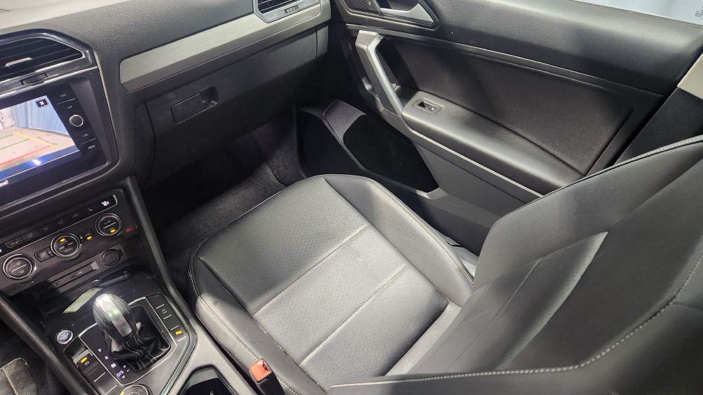 2021 Volkswagen Tiguan Image 12