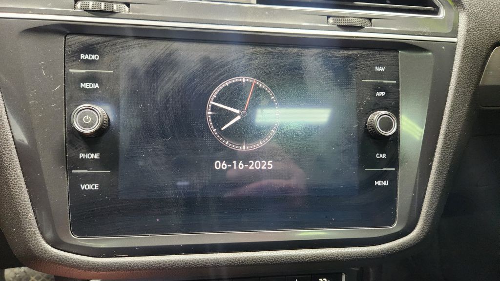 2021 Volkswagen Tiguan Image 40