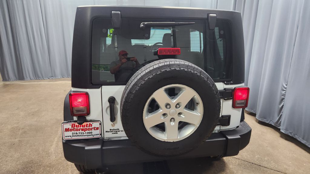2015 Jeep Wrangler Unlimited Image 4