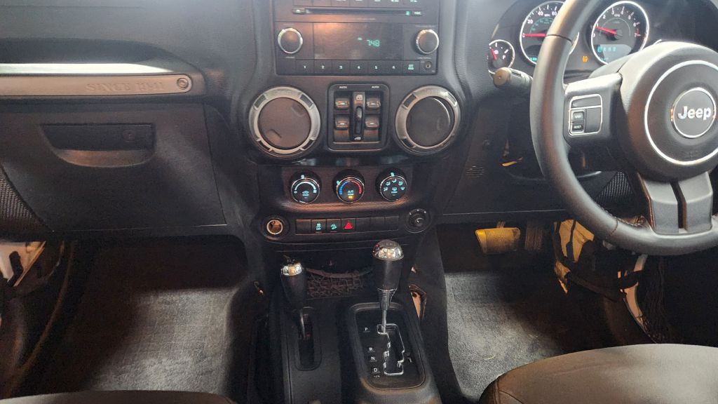 2015 Jeep Wrangler Unlimited Image 13