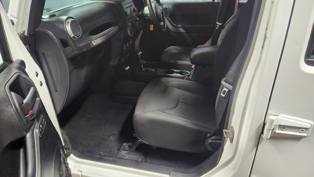 2015 Jeep Wrangler Unlimited Image 17