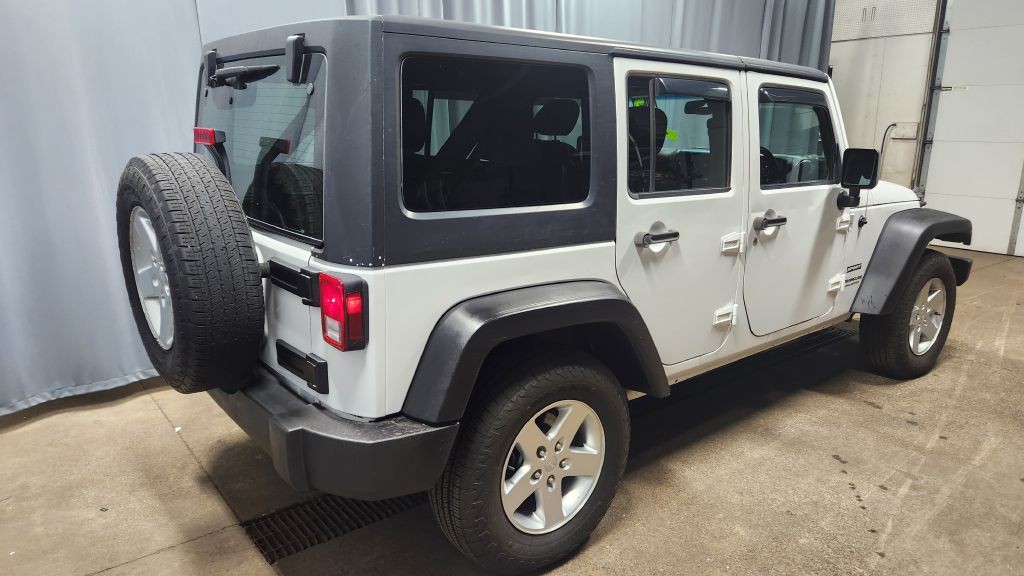 2015 Jeep Wrangler Unlimited Image 28