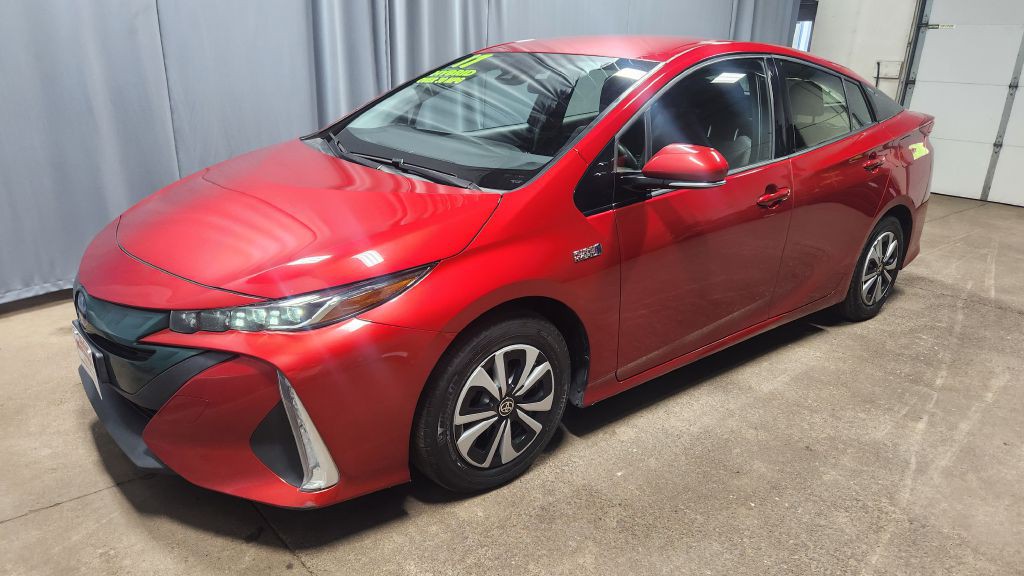 2017 Toyota Prius Image 2