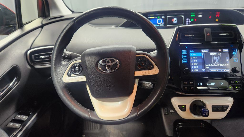 2017 Toyota Prius Image 13