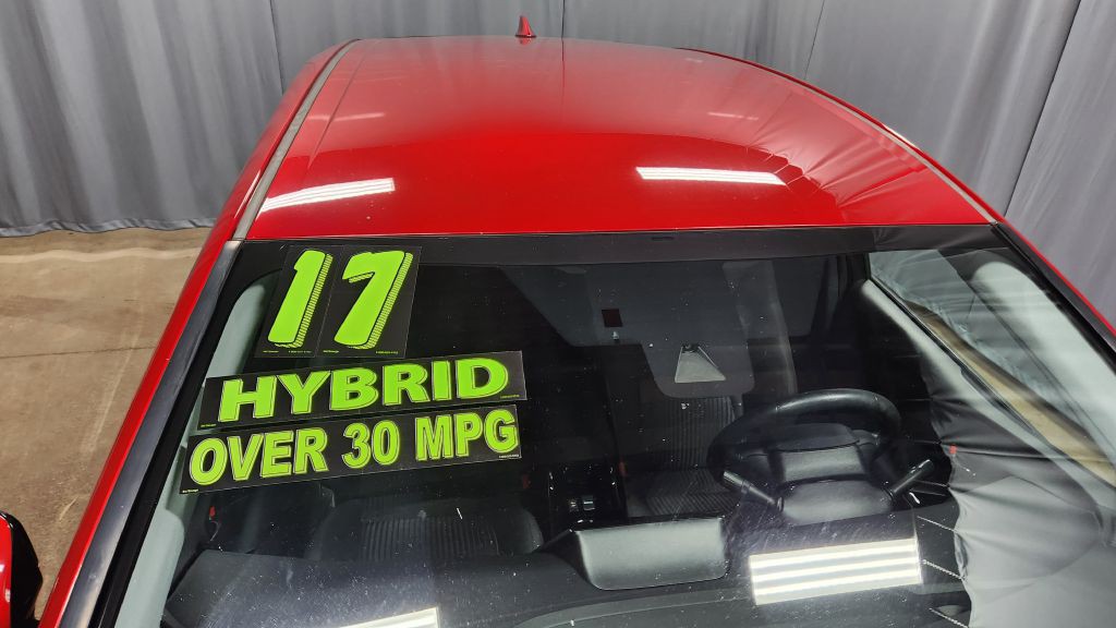 2017 Toyota Prius Image 37