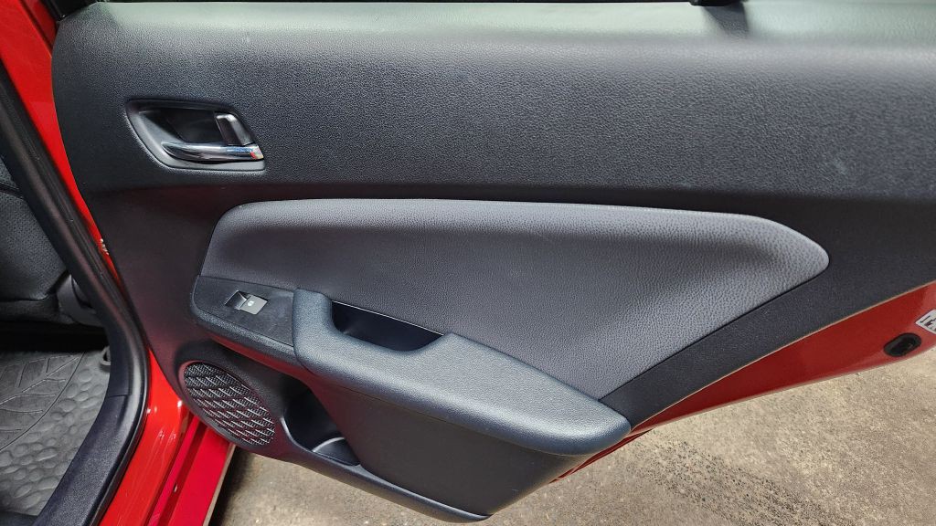 2017 Toyota Prius Image 39