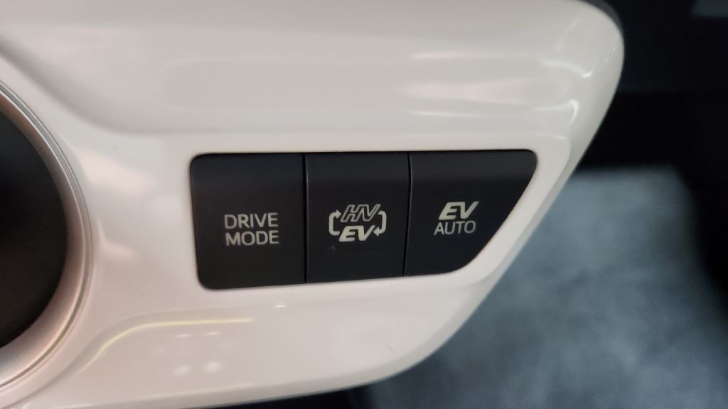 2017 Toyota Prius Image 53