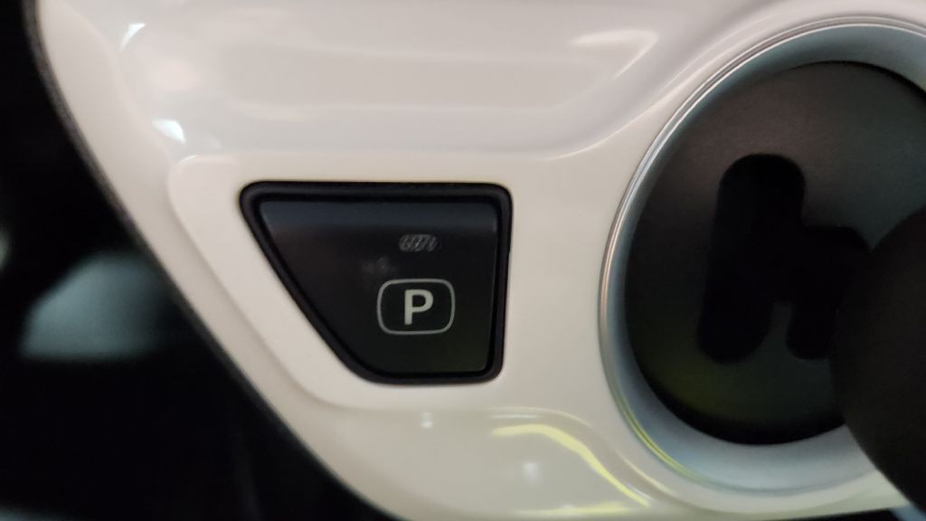 2017 Toyota Prius Image 54