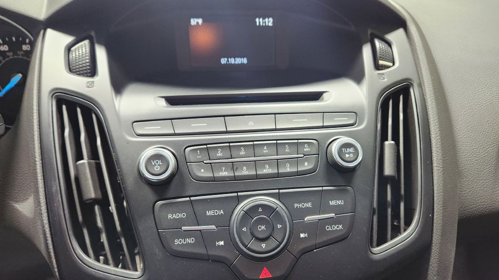 2015 Ford Focus Image 46