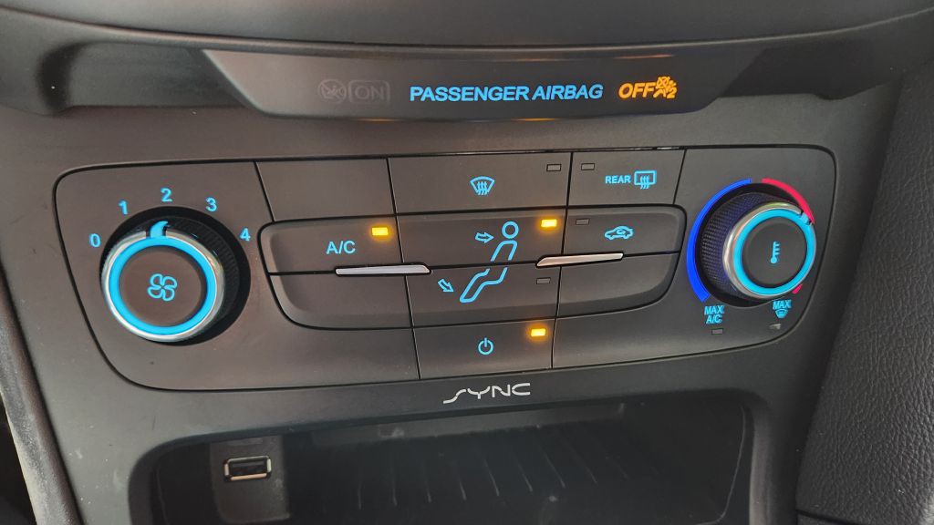 2015 Ford Focus Image 47