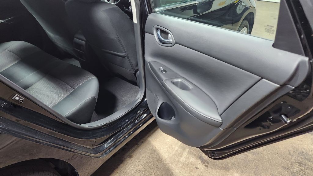 2019 Nissan Sentra Image 33