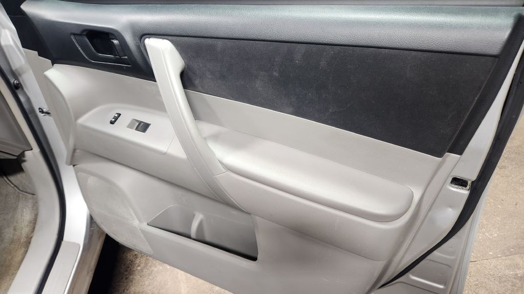2008 Toyota Highlander Image 38
