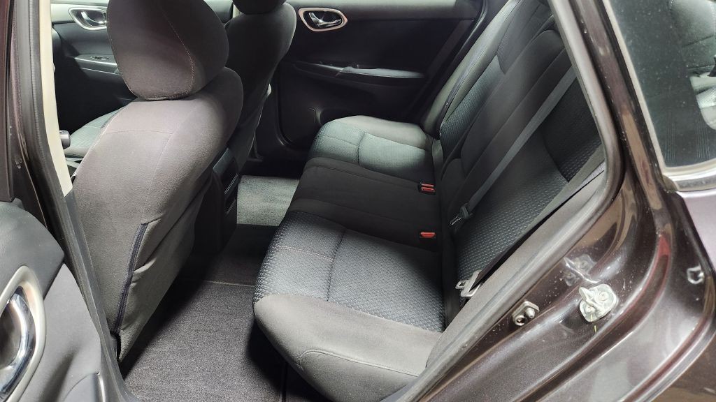 2013 Nissan Sentra Image 9