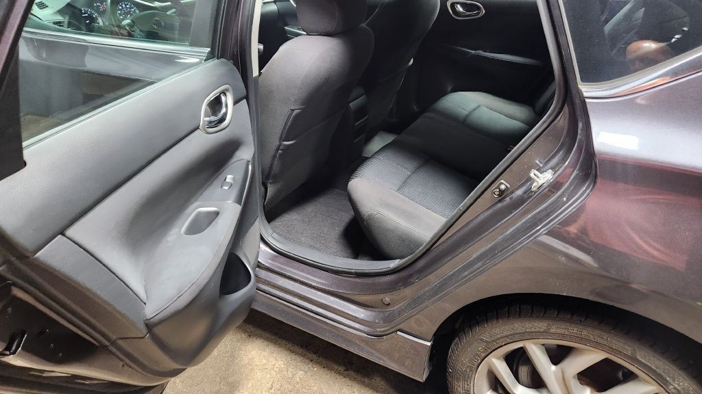 2013 Nissan Sentra Image 10
