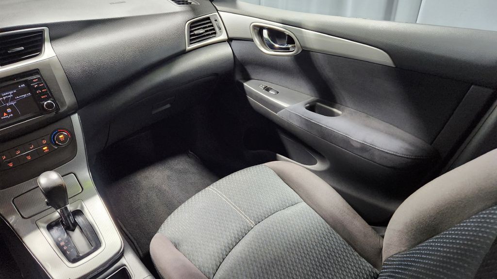 2013 Nissan Sentra Image 13