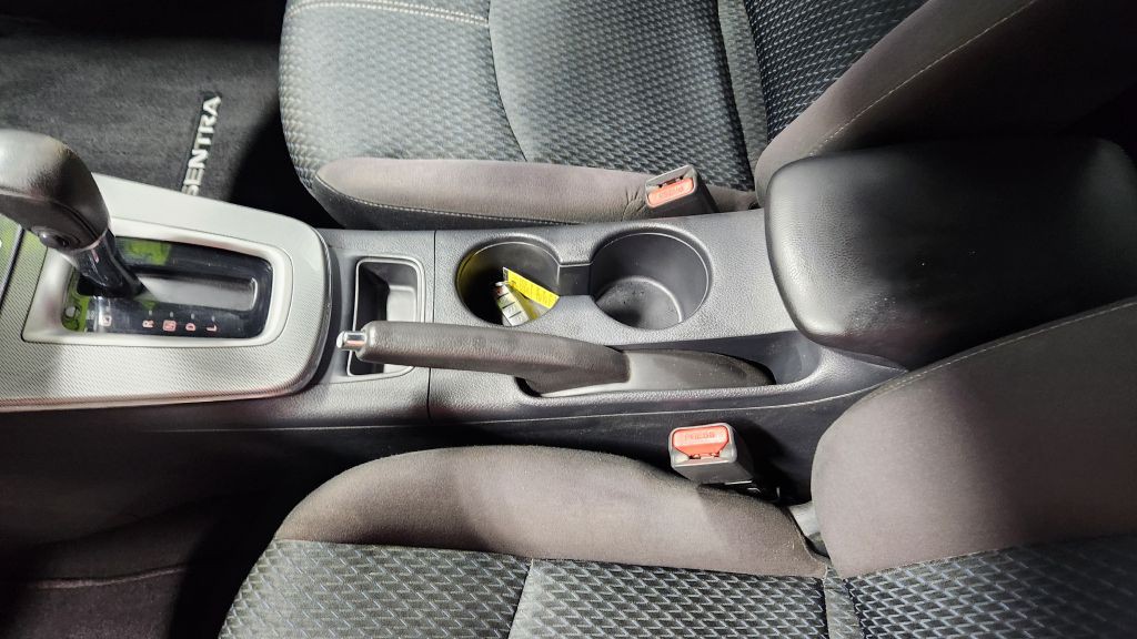 2013 Nissan Sentra Image 21