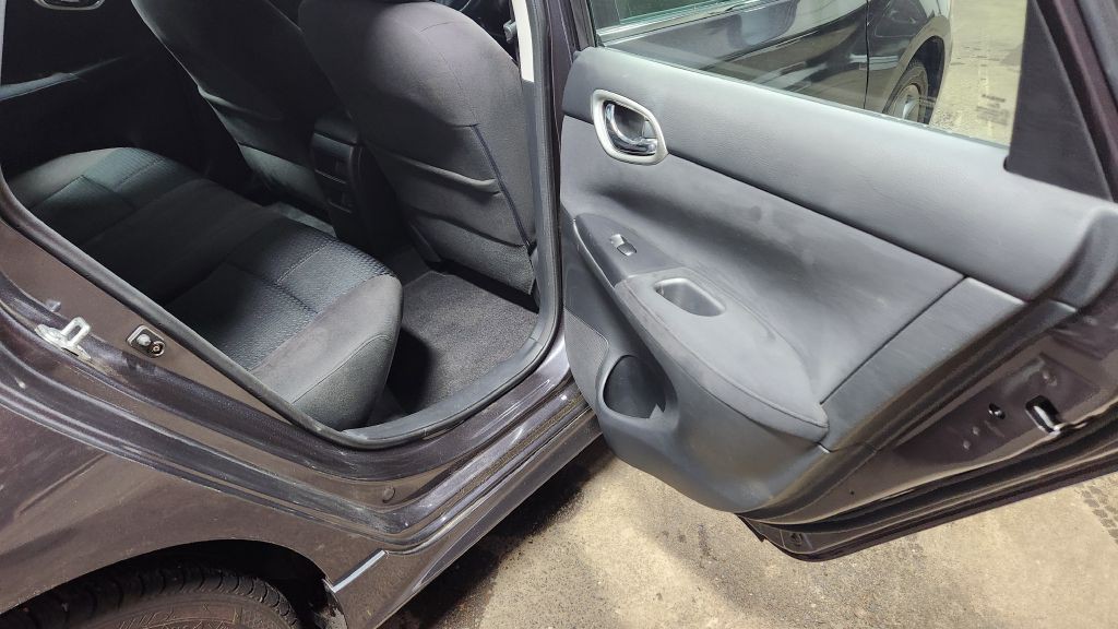 2013 Nissan Sentra Image 34