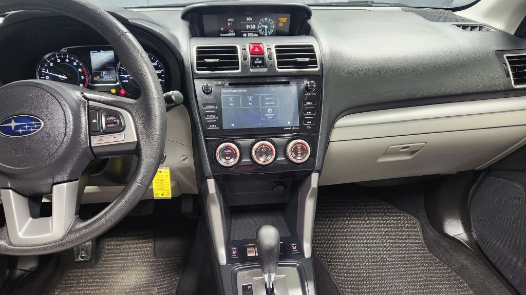 2017 Subaru Forester Image 16