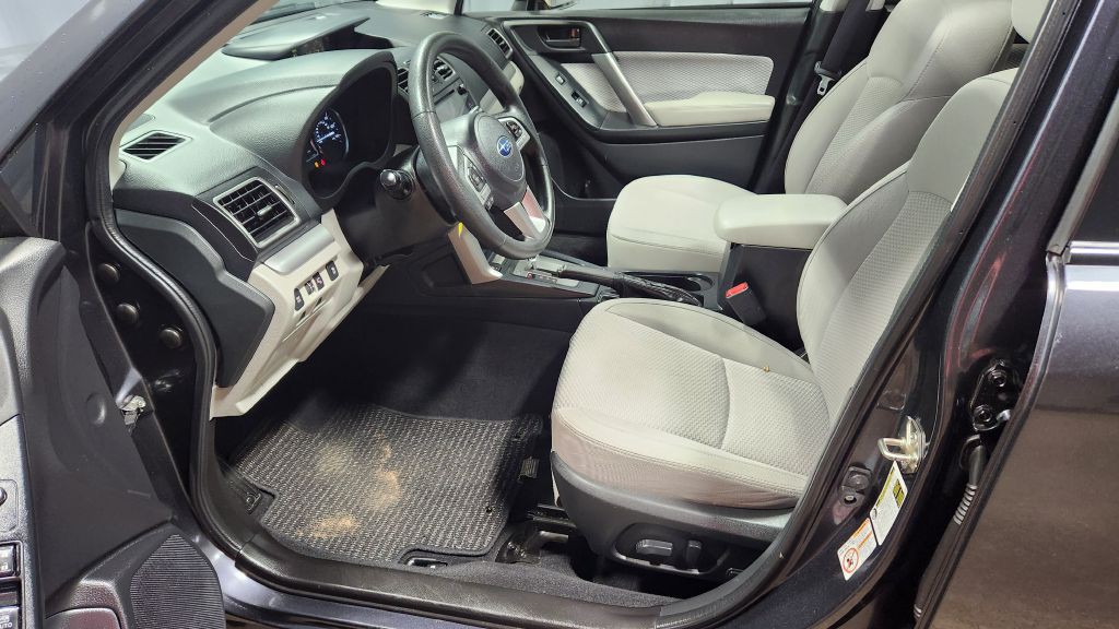 2017 Subaru Forester Image 19