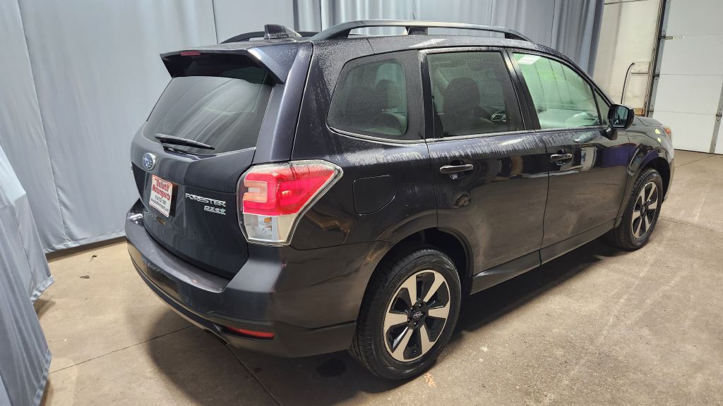2017 Subaru Forester Image 30